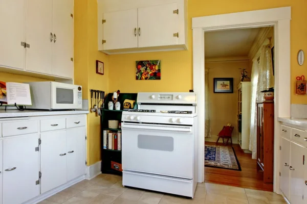 Outdated appliances - Good Vibes Construction